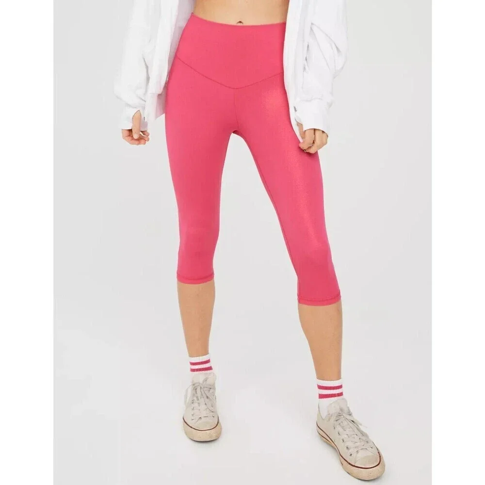 OFFLINE By Aerie Real Me Liquid Shine Cropped Legging fuchsia pink size large